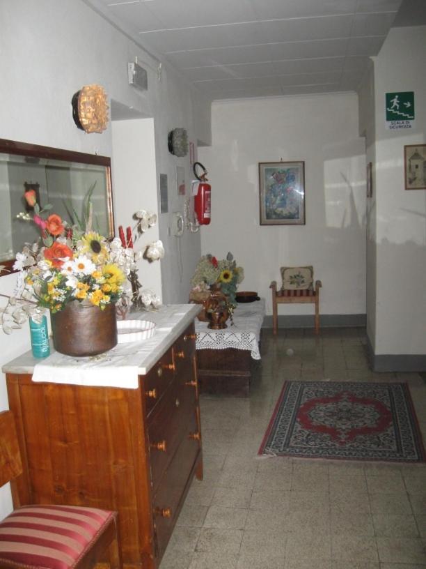 Albergo Ristorante Guidi Пистоя Екстериор снимка